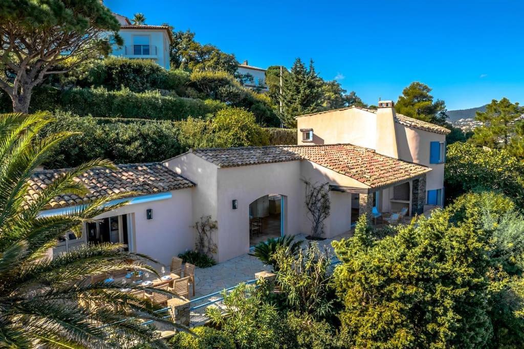 Superbe Villa, Incroyable Vue Mer, Piscine Chauffee, Climatisee Sainte-Maxime Exterior foto
