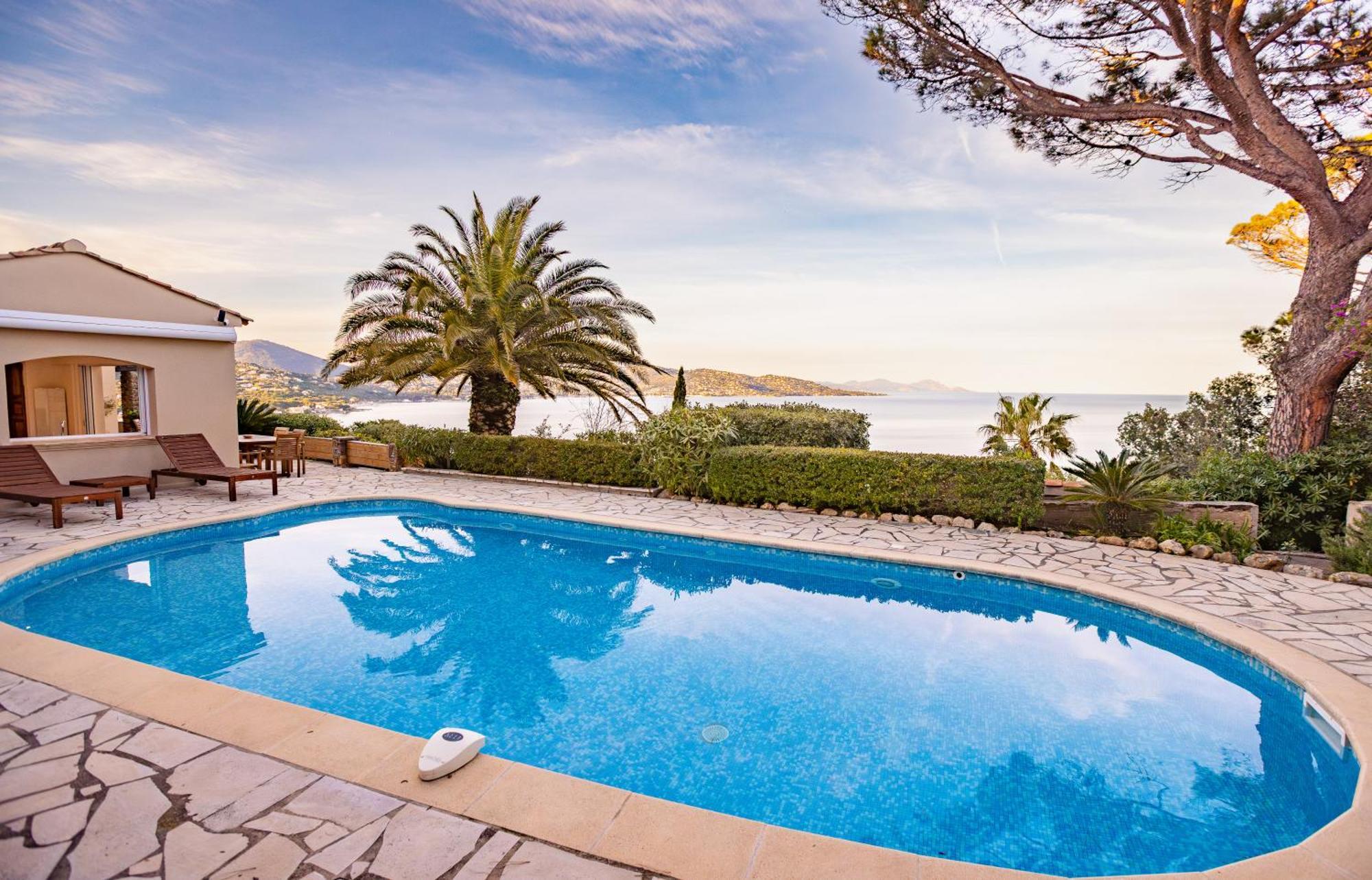 Superbe Villa, Incroyable Vue Mer, Piscine Chauffee, Climatisee Sainte-Maxime Exterior foto