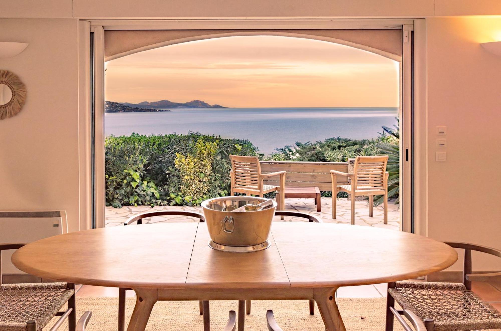 Superbe Villa, Incroyable Vue Mer, Piscine Chauffee, Climatisee Sainte-Maxime Exterior foto